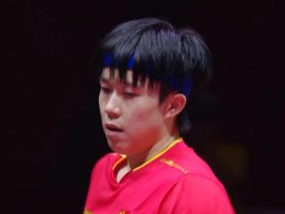 4-2大逆转！王楚钦打进8强为林高远复仇，0-2落后换球衣神来之笔