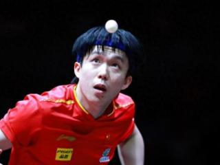 爆发！王楚钦逆转战胜法国“磨王”，晋级世乒赛男单八强