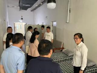家企共融同贺送祝福——济南公交开展驾驶员关爱日家属开放日活动