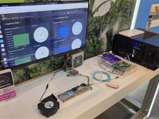 铠侠公开首秀光学SSD：30米开外 依旧满血