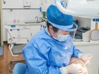 齿间匠心！铜仁市人民医院雷海芳的“三毫米”人生准则