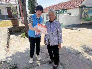 新华保险临沂中支平邑支公司开展“5·15”全国投资者宣传日”宣传活动