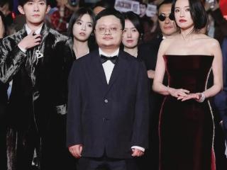 49岁舒淇状态太牛！戛纳生图吊打00花，跟周冬雨李庚希同框赢麻了