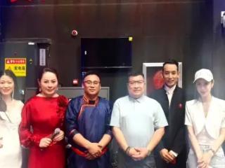 知名演员郑佳雪出席中国国家旅游日-上海大型文化艺术公益汇演