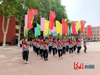 邢台市郭守敬小学举办首届“科技+运动”全员运动会