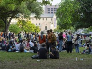 美法官阻止政府终止国际学生身份措施生效