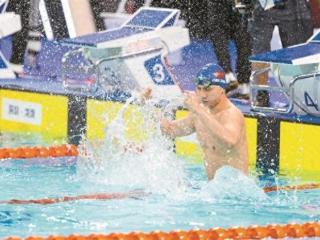 深圳飞鱼陈俊儿打破男子100米蝶泳赛会纪录夺冠