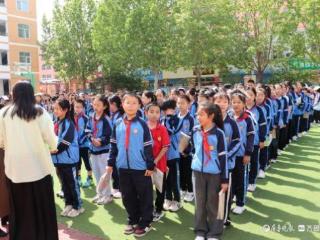 防震减灾 警钟长鸣——鼎舜小学开展应急疏散演练活动