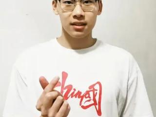 游泳冠军赛男400混预赛陶冠男第一 汪顺携张展硕李易峰同进决赛
