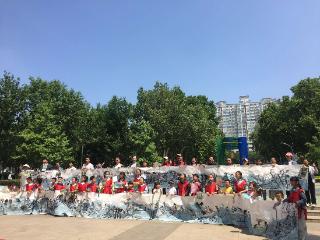 画龙舟、缝香囊，郑州文博广场举办端午非遗文化艺术主题活动