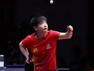 伊藤美诚风光不再，十连败杀人诛心！孙颖莎4-0晋级，冲击双冠王