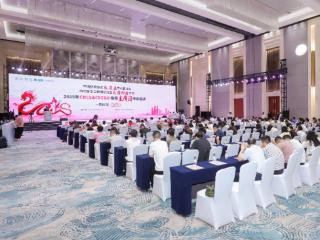 2025年乳腺癌“山城论道”系列会议在渝举行 专家呼吁：从“单打独斗”迈向“全链条、全方位”管理新时代