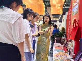 “遵义文创”首次亮相文博会 现场反响热烈｜聚焦深圳文博会