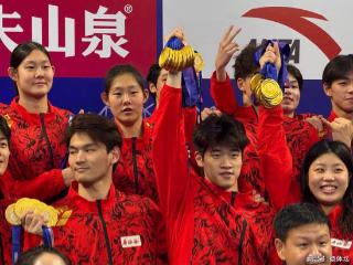 潘展乐加冕9冠王！锁定3项世锦赛资格，出战9项比赛全部夺冠