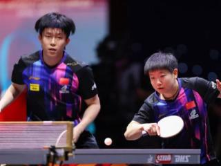 莎头组合3-1战胜日本组合，实现混双三连冠，王楚钦伸三手指庆祝
