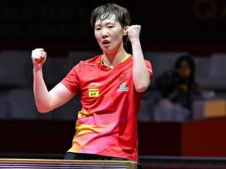 王曼昱狂轰4-0，决赛再战孙颖莎，过去两届女单冠军巅峰对决