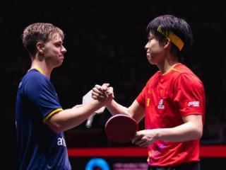 王楚钦4-1 孙颖莎4-0 王曼昱4-0 附决赛对阵及赛程：国乒占据3席