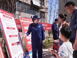 沧州市新华区：流动市集让文明服务零距离