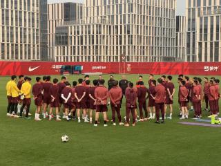 国足上海集训备战世预赛收官战，目标两连胜已无退路可言
