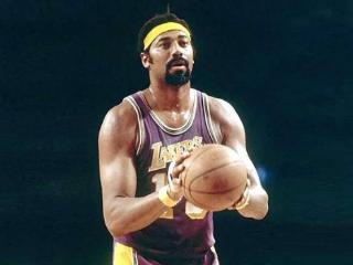 NBA比赛中有哪些逆天的数据