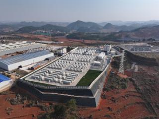我国首个大型锂钠混合储能站投产：面积相当于5个足球场