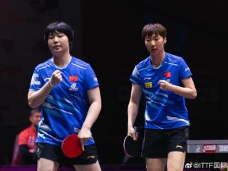 王曼昱蒯曼3-0女双夺冠！国乒以四冠收官，王楚钦孙颖莎成双冠王