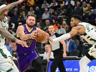 锁定3.8亿顶薪，却成为联盟公敌！MVP也有水货，NBA联盟捧错人了