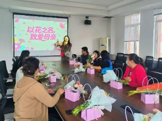 新时代美德信用 | 青岛祁连山路一社区：花开五月暖人心，情满社区沁初心