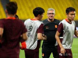 国足攻防两端，伊万都要费点心思