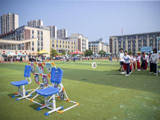 江西共青城：多彩童年 童心飞扬