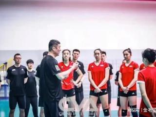 太不重视：中国女排发球成最大弱项！可学习韩国女排发重飘球