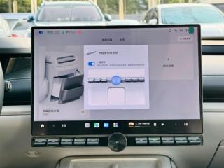 小米YU7支持可拆卸物理键盘：499元磁吸加装