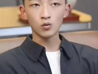 ”小伙：强烈呼吁严查短剧，现在各种短剧和现实严重偏离太多了！