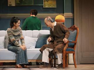 “壹戏剧大赏”奖项揭晓，金士杰主演话剧《父亲》获评“年度大戏”