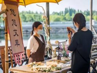 当龙舟和古镇游火出圈 端午民俗能为文旅消费带来多大增量空间？