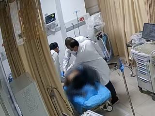 【急救速度】与死神赛跑12天！多学科协作攻克“生死难关” ，成功抢救74岁严重车祸伤老人