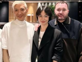 43岁宋慧乔私下状态曝光，中分短发被吐槽像男的，淡妆好似路人