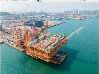 重量超 2 万吨，我国渤海最大海上油气平台完工起运