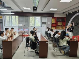 南苑街道水景园社区团支部“周末托班”正式启动
