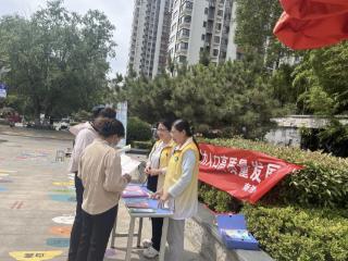 南苑街道南池社区开展“5·29会员活动日”宣传活动