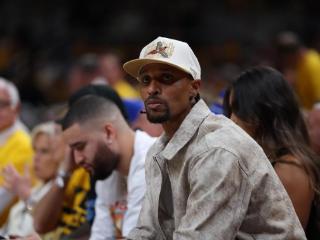 乔治-希尔戴帽 步行者3-1？乔治-希尔观战步行者vs尼克斯G4