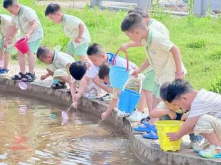 余干县第六幼儿园举行"端午六一双节同庆"活动