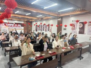 济宁市任城区二十里铺街道开展“一针一线制香囊 一言一行树新风”主题活动
