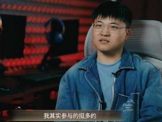 拳头是懂流量！Uzi专属“洗澡狗”皮肤出炉，网友：黑子不买爆？