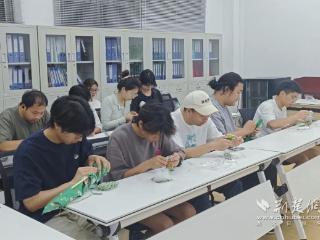 “艾”上非遗 “一站式”学生社区里的文化传承