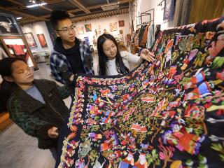 张溪：塑造贵州发展的独特标识撬动经济社会发展