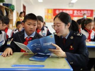 2025好网民·在山东|石聪聪：以笔为剑，用文字传递税收温度