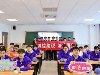 2025好网民·在山东|云端播税语 税海筑初心 高密市税务局“老崔说税”团队网络服务显成效
