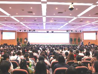 400余名专家学者齐聚郑州商学院 共探数字经济赋能区域高质量发展
