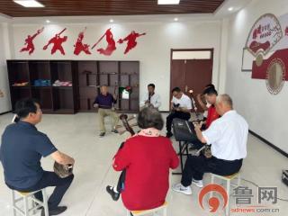 文化进万家——胶州市里岔镇开展茂腔进乡村活动